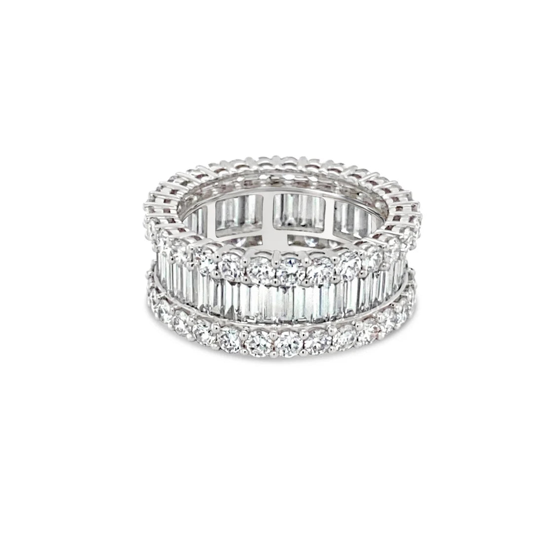 Obrączka Wieczności z Białego Złota 18k z Diamentami Bagietkami i Okrągłymi Diamentami na Boku