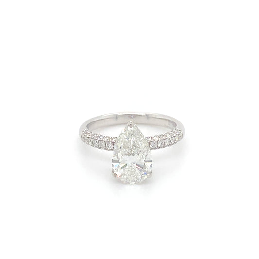 Pierścionek z Białego Złota 18k z Diamentem Gruszkowym 2ct i Osadą Pavé 0.81 ct