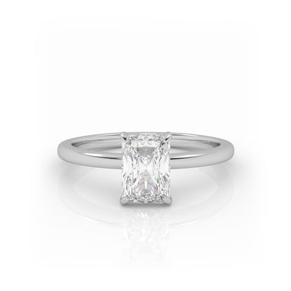 Pierścionek Zaręczynowy Solitarny z Białego Złota 18k z Diamentem o Szlifie Radiant