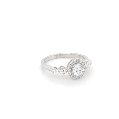 Pierścionek z Białego Złota 18k z Diamentem Halo 0.41 ct, Bocznymi Diamentami i Certyfikatem GIA