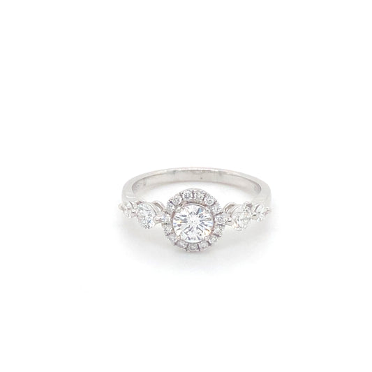 Pierścionek z Białego Złota 18k z Diamentem Halo 0.41 ct, Bocznymi Diamentami i Certyfikatem GIA
