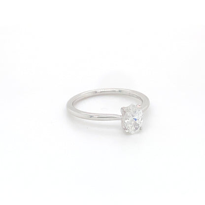Pierścionek Solitarny z Białego Złota 18k z Owalnym Diamentem 0.65 ct